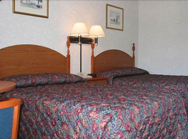 Imagen de la habitación del Hotel Scottish Inn Ronks. Foto 6