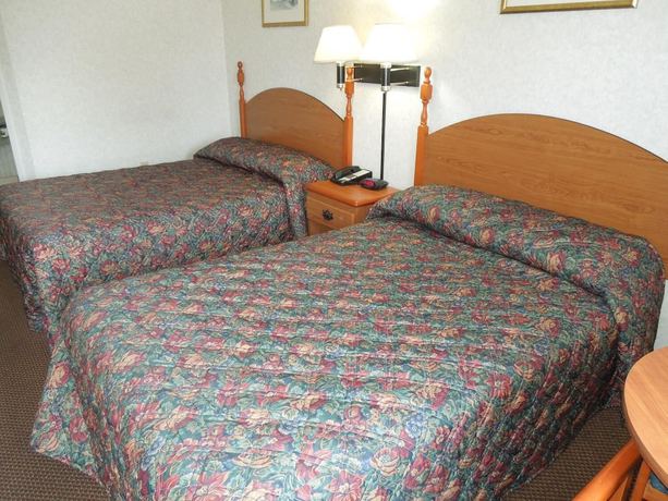 Imagen de la habitación del Hotel Scottish Inn Ronks. Foto 7