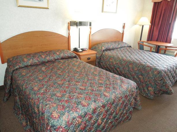 Imagen de la habitación del Hotel Scottish Inn Ronks. Foto 11