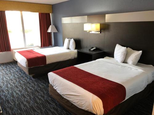 Imagen de la habitación del Hotel Scottish Inn Savannah. Foto 6