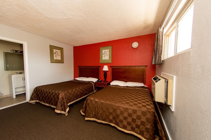 Imagen de la habitación del Hotel Scottish Inn and Suites, Bensalem. Foto 18