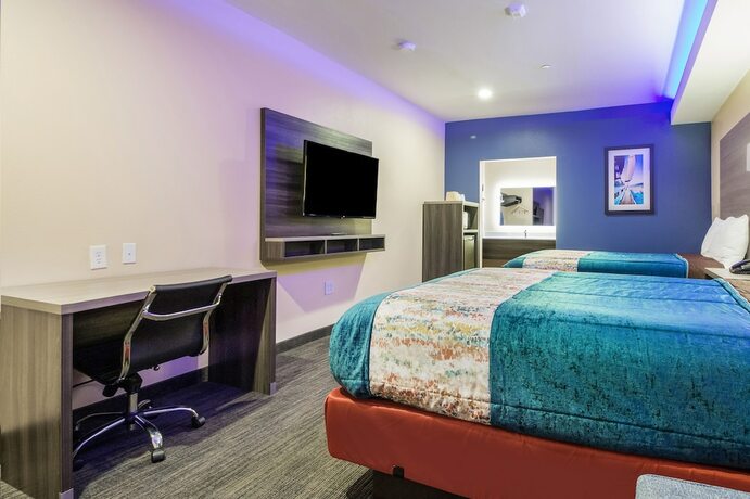 Imagen de la habitación del Hotel Scottish Inn and Suites Houston Willowbrook. Foto 16