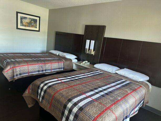 Imagen de la habitación del Hotel Scottish Inns Gordon Highway. Foto 6