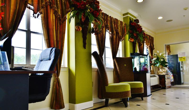 Imagen de los interiores del Hotel Scottish Inns and Suites Alvin. Foto 17