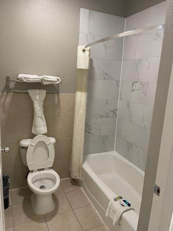 Imagen de la habitación del Hotel Scottish Inns and Suites Alvin. Foto 8