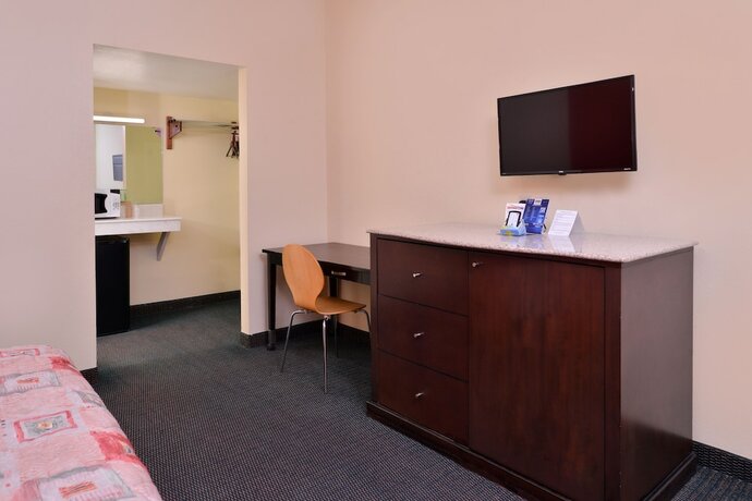 Imagen general del Hotel Scottish Inns and Suites. Foto 6