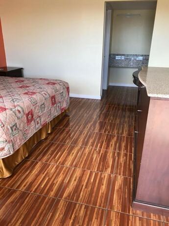 Imagen general del Hotel Scottish Inns and Suites. Foto 10
