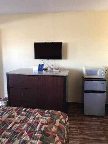 Imagen general del Hotel Scottish Inns and Suites. Foto 12