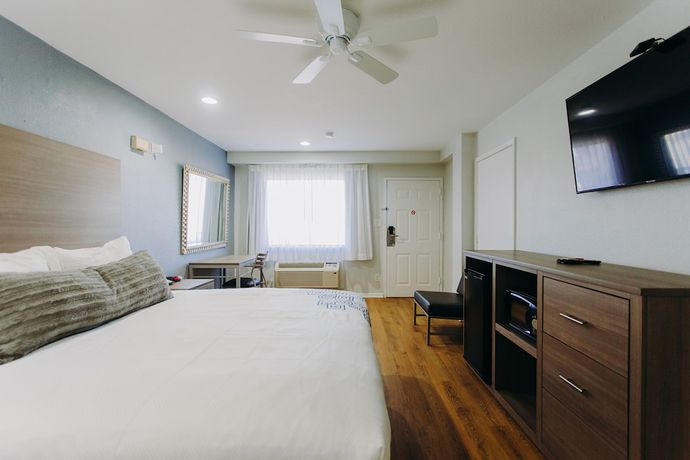 Imagen de la habitación del Hotel Scottish Inns and Suites - Near Kemah Boardwalk. Foto 11