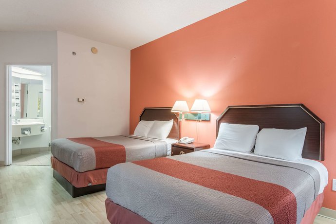 Imagen de la habitación del Hotel Scottish Inns and Suites - North Hershey. Foto 3