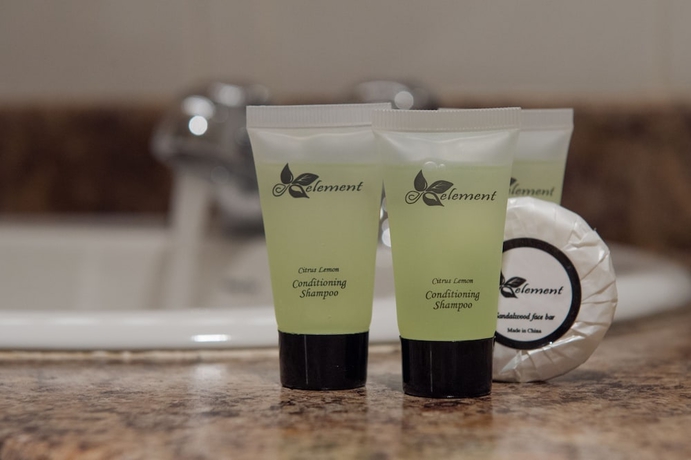 Imagen de la habitación del Hotel Scott's Inn and Suites. Foto 7