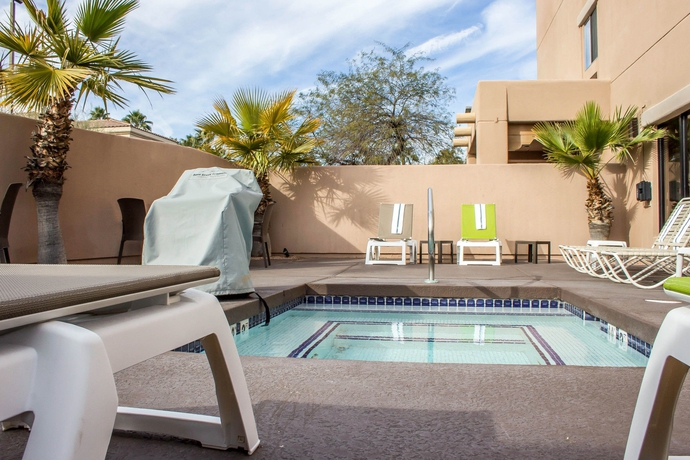 Imagen de la piscina del Hotel Scottsdale. Foto 16