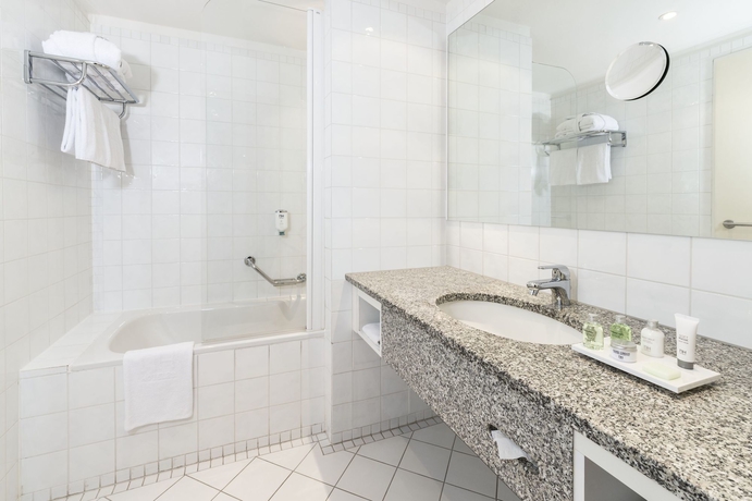 Imagen de la habitación del Hotel Scotty + Paul Deggendorf. Foto 3