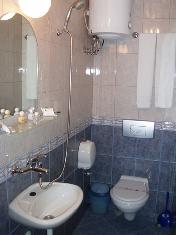 Imagen de la habitación del Hotel Scottys Boutique. Foto 11