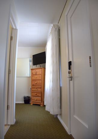 Imagen de la habitación del Hotel Scotty's Lakeside Resort. Foto 2