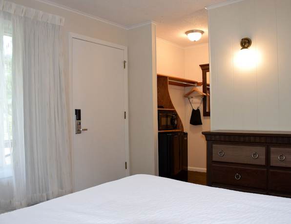 Imagen de la habitación del Hotel Scotty's Lakeside Resort. Foto 5