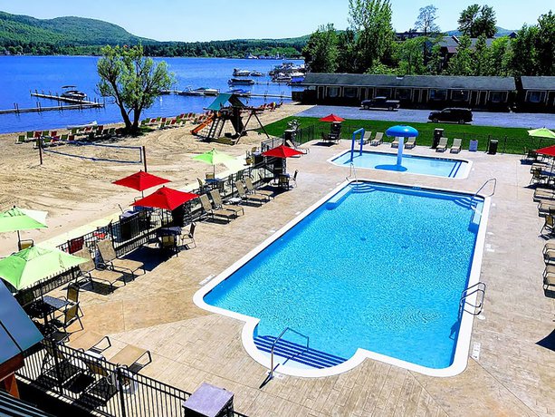 Imagen general del Hotel Scotty's Lakeside Resort. Foto 1