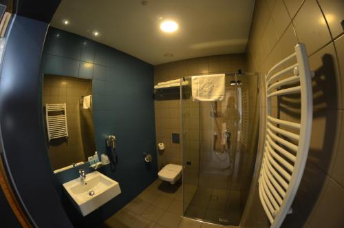 Imagen de la habitación del Hotel Scout. Foto 13