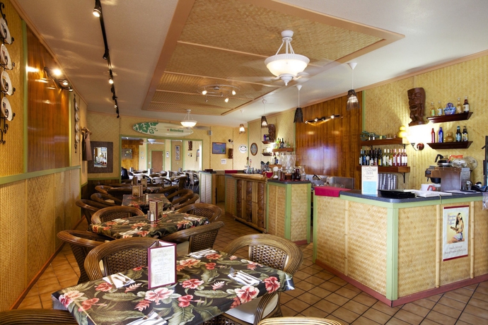 Imagen del bar/restaurante del Hotel Scp Hilo. Foto 5