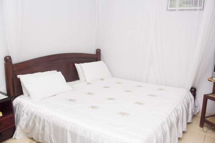 Imagen de la habitación del Hotel Scroll Inn. Foto 7