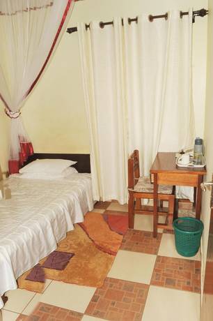 Imagen de la habitación del Hotel Scroll Inn. Foto 13
