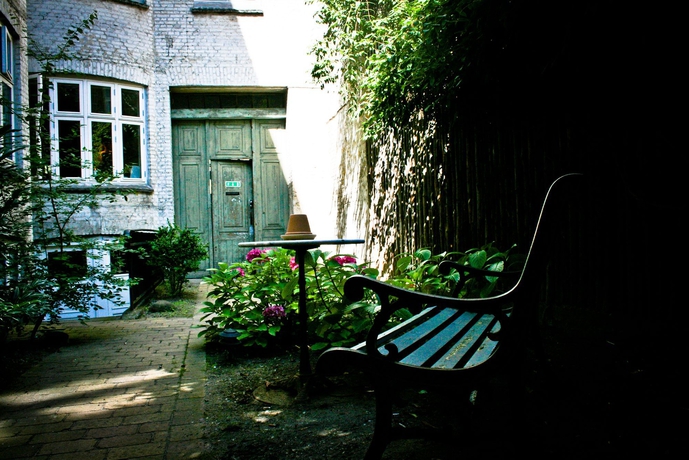 Imagen de los exteriores del Hotel Sct Thomas. Foto 8