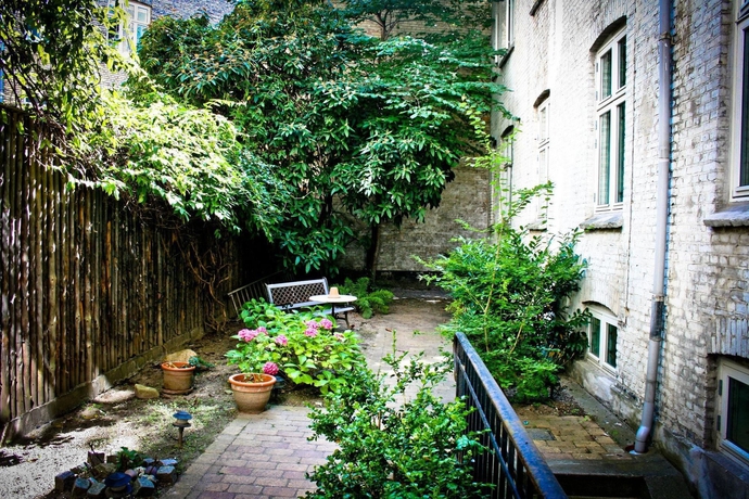 Imagen de los exteriores del Hotel Sct Thomas. Foto 11