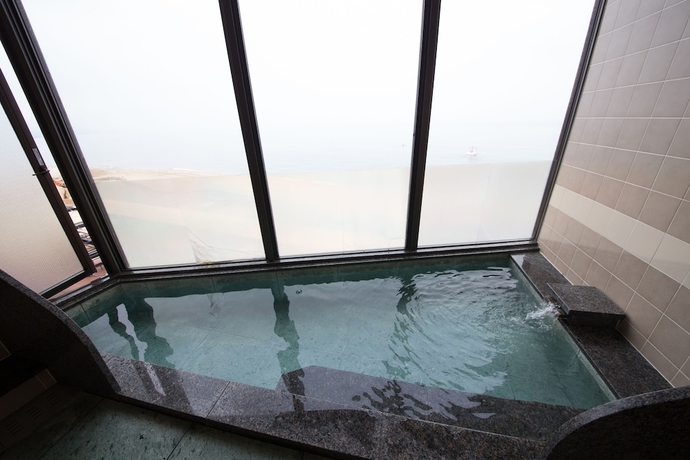 Imagen general del Hotel Sea Aiga Kaigetsu. Foto 3