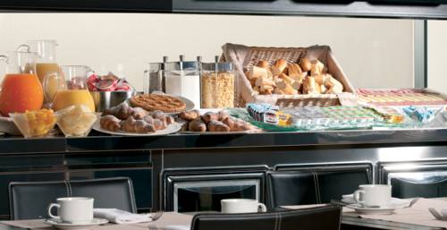 Imagen de la habitación del Hotel Sea Art. Foto 14