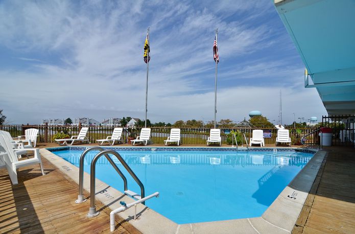 Imagen de la piscina del Hotel Sea Bay. Foto 19