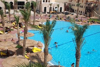 Imagen de los interiores del Hotel Sea Beach Edge by Rotana. Foto 8