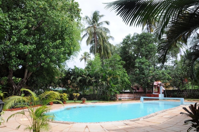 Imagen de la piscina del Hotel Sea Breeze Beach, Calangute. Foto 15