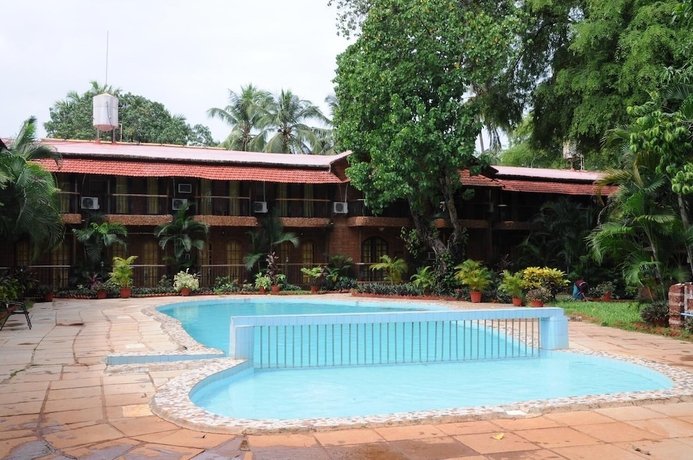 Imagen de la piscina del Hotel Sea Breeze Beach, Calangute. Foto 17
