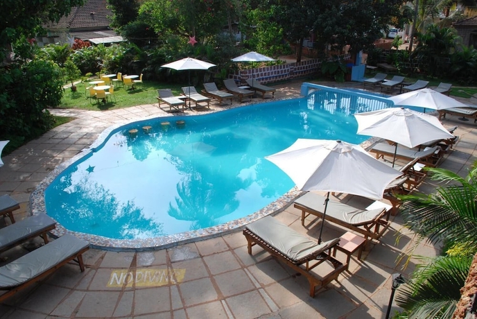 Imagen de la piscina del Hotel Sea Breeze Beach, Calangute. Foto 19
