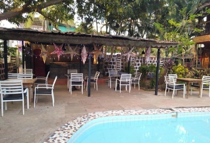 Imagen del bar/restaurante del Hotel Sea Breeze Beach, Calangute. Foto 4