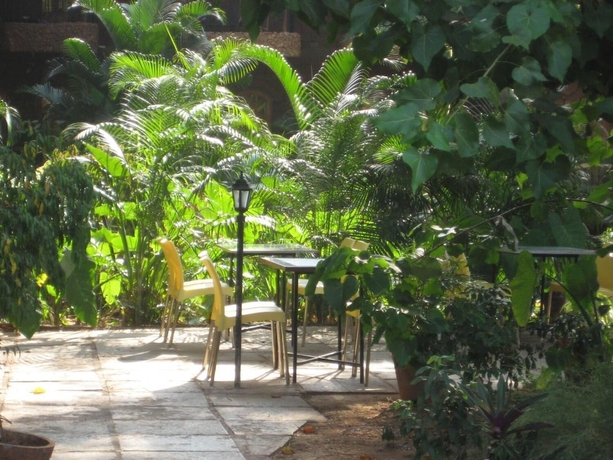 Imagen de los exteriores del Hotel Sea Breeze Beach, Calangute. Foto 10