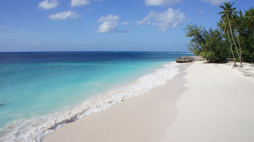 Imagen de los exteriores del Hotel Sea Breeze Beach House By Ocean Hotels - All Inclusive. Foto 9