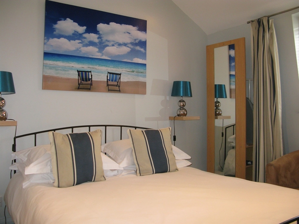 Imagen de la habitación del Hotel Sea Breeze Brighton. Foto 11