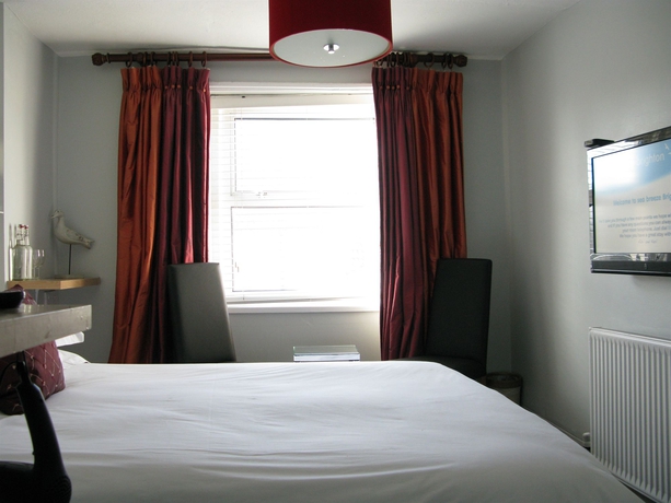 Imagen de la habitación del Hotel Sea Breeze Brighton. Foto 16