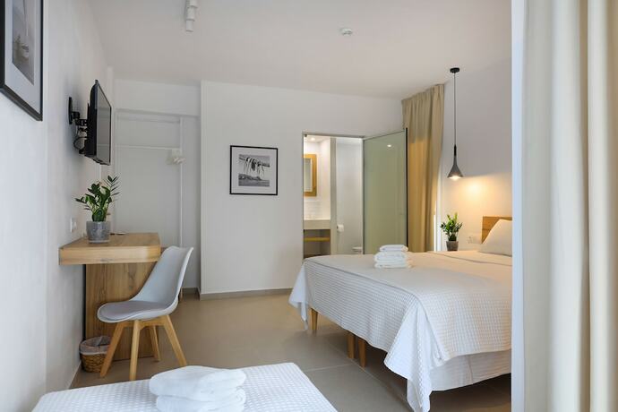 Imagen de la habitación del Hotel Sea Breeze, Hersonissos. Foto 17