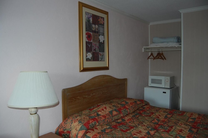 Imagen de la habitación del Hotel Sea Breeze Inn. Foto 10