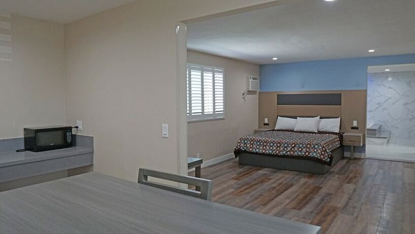 Imagen de la habitación del Hotel Sea Breeze Inn - LAX Airport, Los Angeles. Foto 16