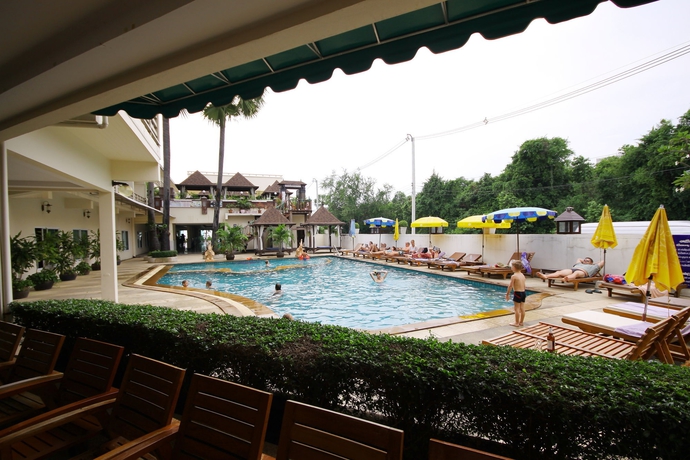 Imagen del bar/restaurante del Hotel Sea Breeze Jomtien Resort. Foto 5