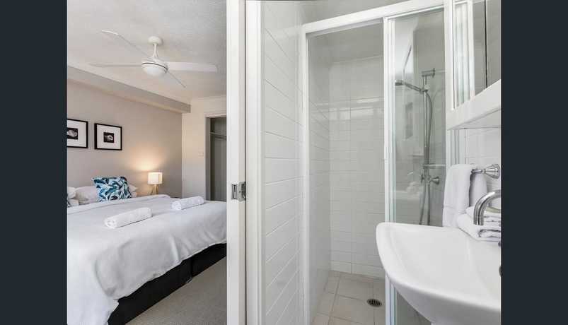 Imagen de la habitación del Hotel Sea Breeze On Main Beach. Foto 3