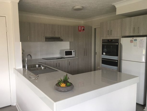 Imagen de la habitación del Hotel Sea Breeze On Main Beach. Foto 13