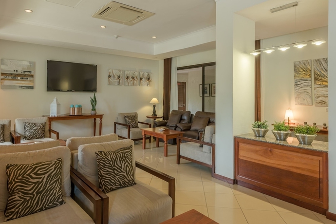 Imagen de los interiores del Hotel Sea Cliff Court. Foto 16