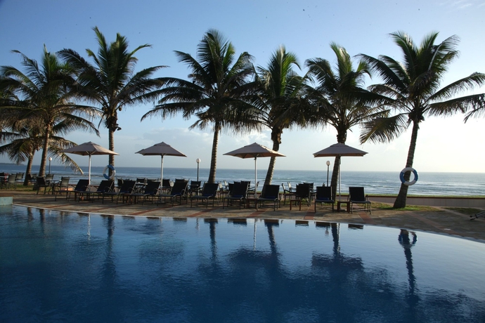 Imagen de los exteriores del Hotel Sea Cliff. Foto 10