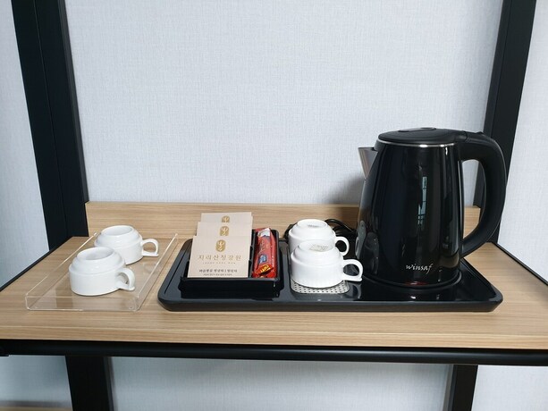 Imagen de la habitación del Hotel Sea Cliff Jeju. Foto 17