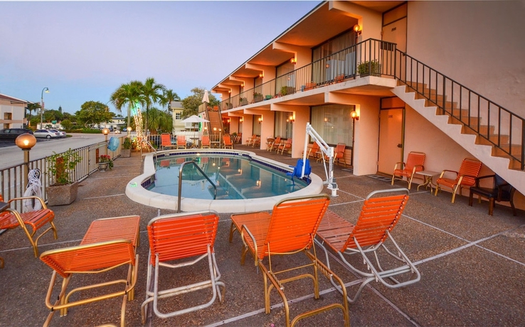 Imagen de la piscina del Hotel Sea Cliff Motel. Foto 19