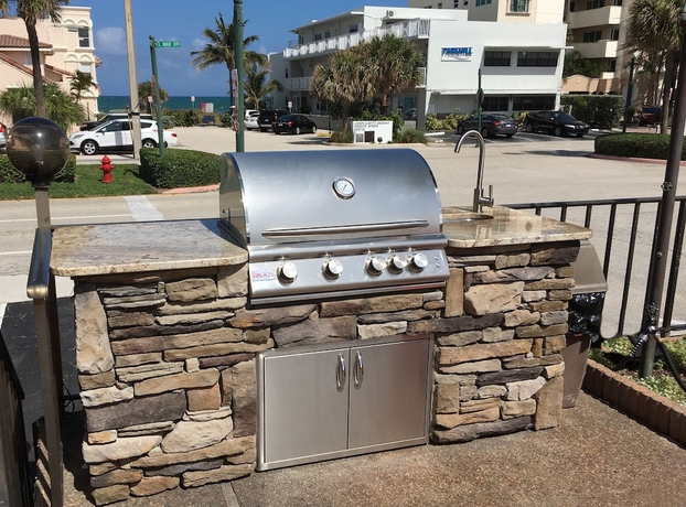 Imagen de los interiores del Hotel Sea Cliff Motel. Foto 10